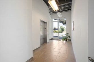 855 Marina Bay Pky, Richmond, CA for lease Interior Photo- Image 2 of 10