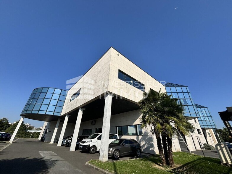 Flex in Champigny-sur-Marne for lease - Building Photo - Image 3 of 15