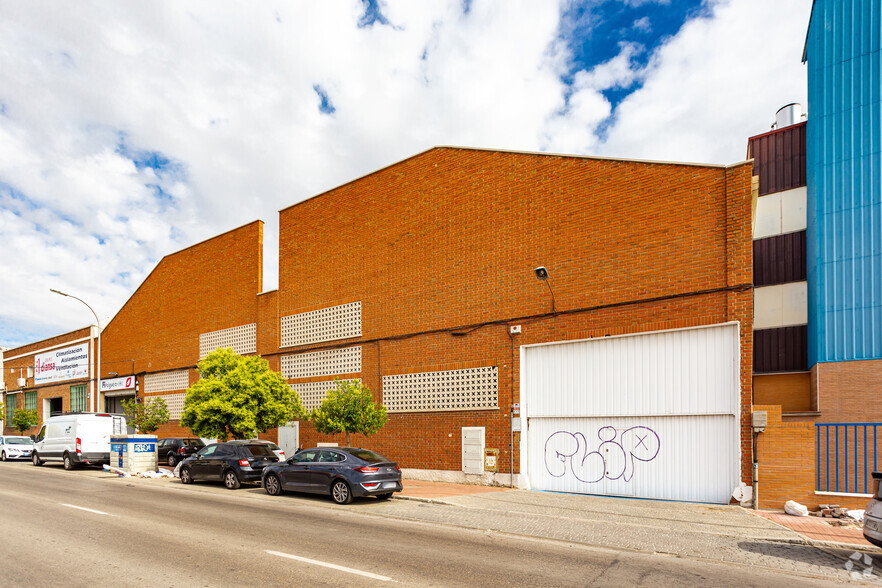 Calle de San Norberto, 42 B, Madrid, Madrid for lease - Primary Photo - Image 1 of 2