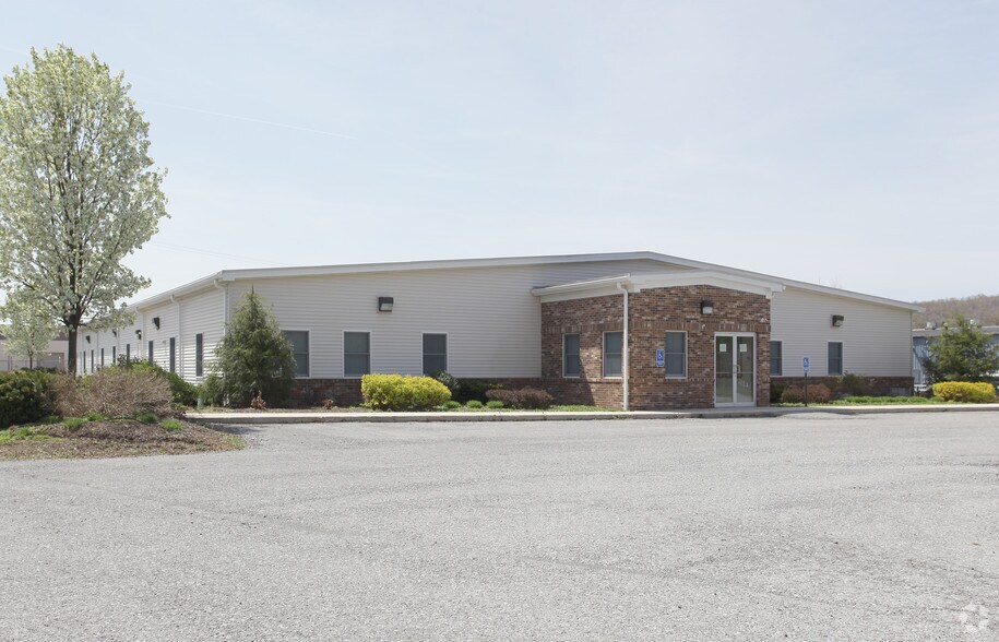 4200 Industrial Park Dr, Altoona, PA for sale - Primary Photo - Image 1 of 5