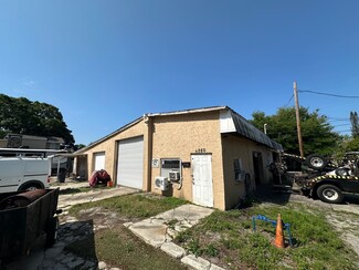 Plus de détails pour 4260 43rd St N, Saint Petersburg, FL - Industriel à vendre