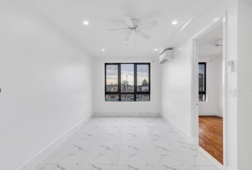 12511 101st Ave, South Richmond Hill, NY for sale - Building Photo - Image 3 of 10