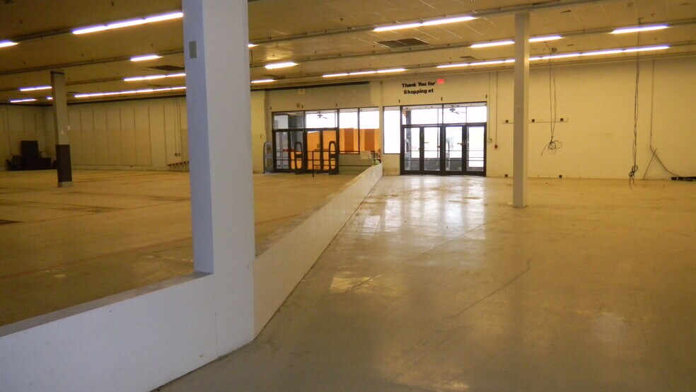 100 N US Highway 77, Raymondville, TX à vendre - Photo intérieure - Image 2 de 2