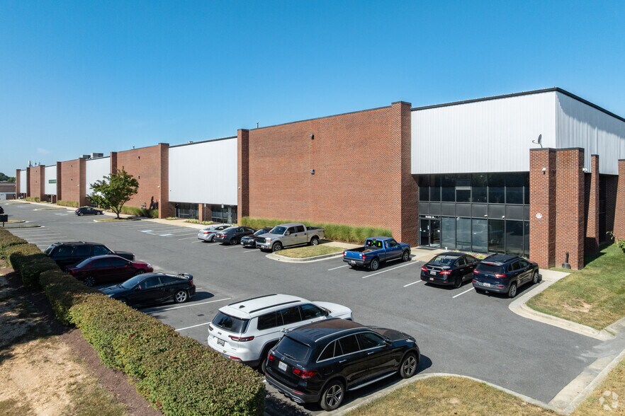 8221 Preston Ct, Jessup, MD à louer - Photo du bâtiment - Image 2 de 20