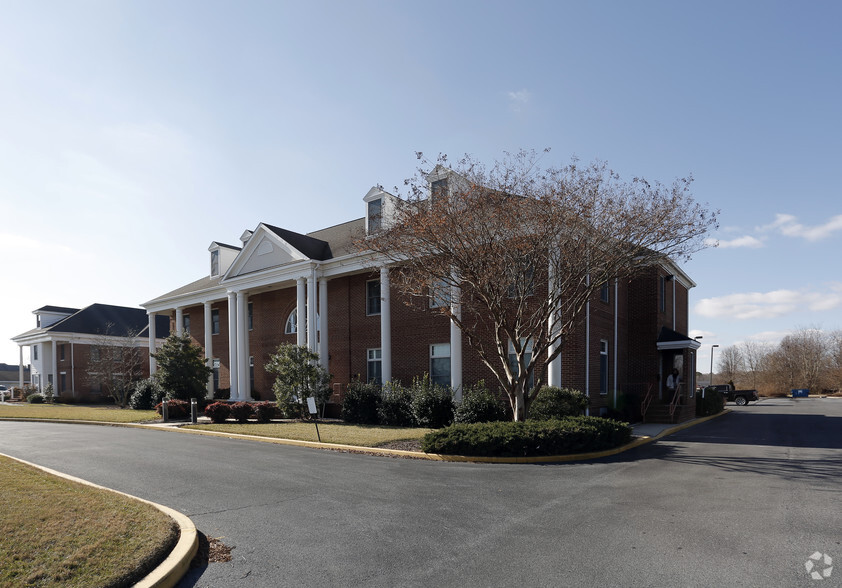 742 Sussex Ave, Seaford, DE for sale - Building Photo - Image 2 of 2