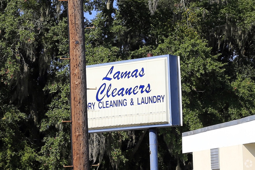 201 W Memorial Dr, Hinesville, GA for lease - Building Photo - Image 2 of 4