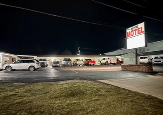 Plus de détails pour 721 State Route 54 E, Clinton, IL - Services hôteliers à vendre