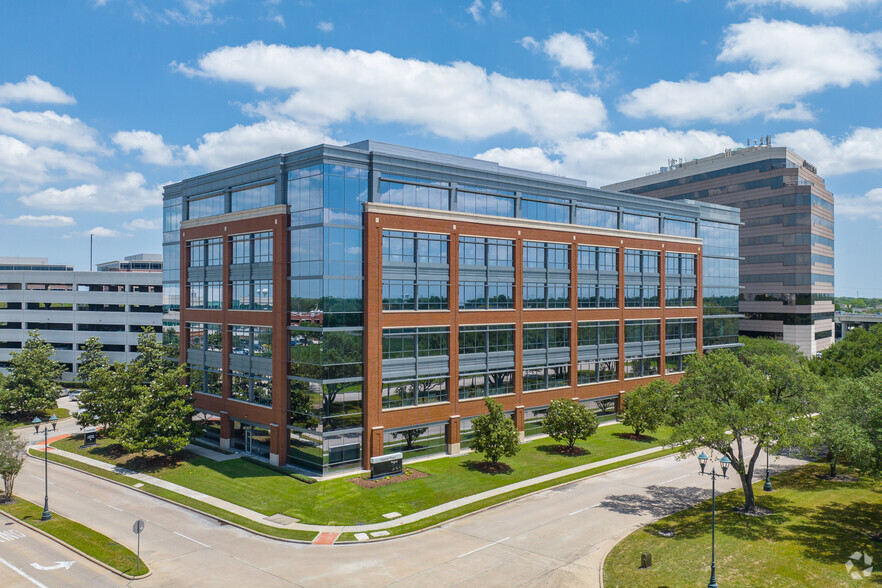 3 Sugar Creek Center Blvd, Sugar Land, TX à louer - Photo du bâtiment - Image 1 de 42