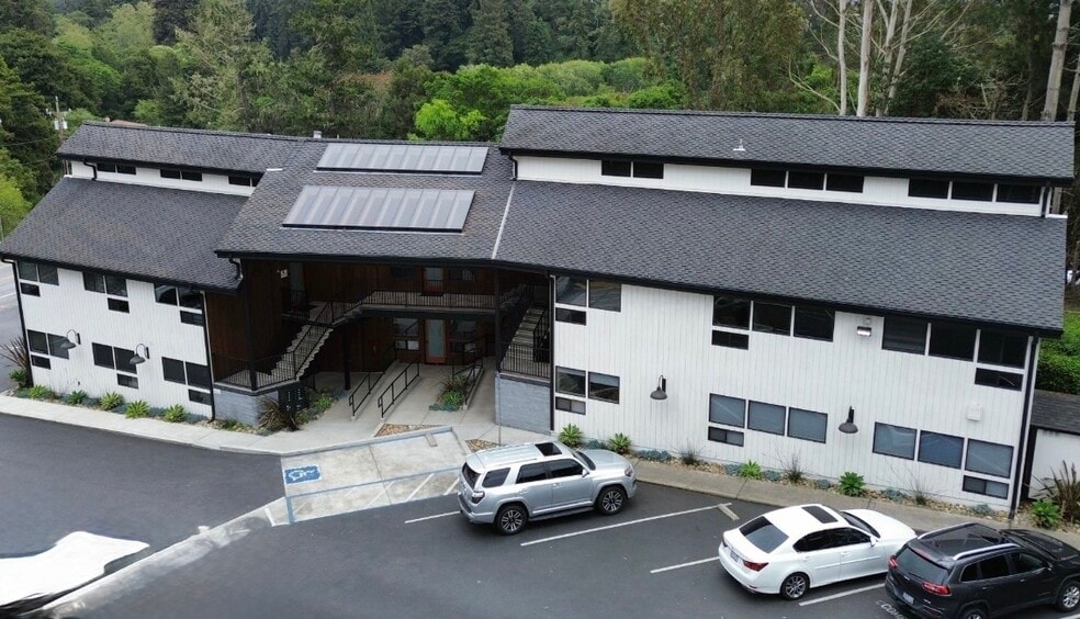 335 Spreckels Dr, Aptos, CA à louer - Photo du bâtiment - Image 2 de 17