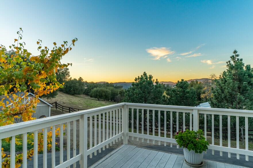 25350 Mesa Grande Rd, Santa Ysabel, CA à vendre - Photo du bâtiment - Image 3 de 55