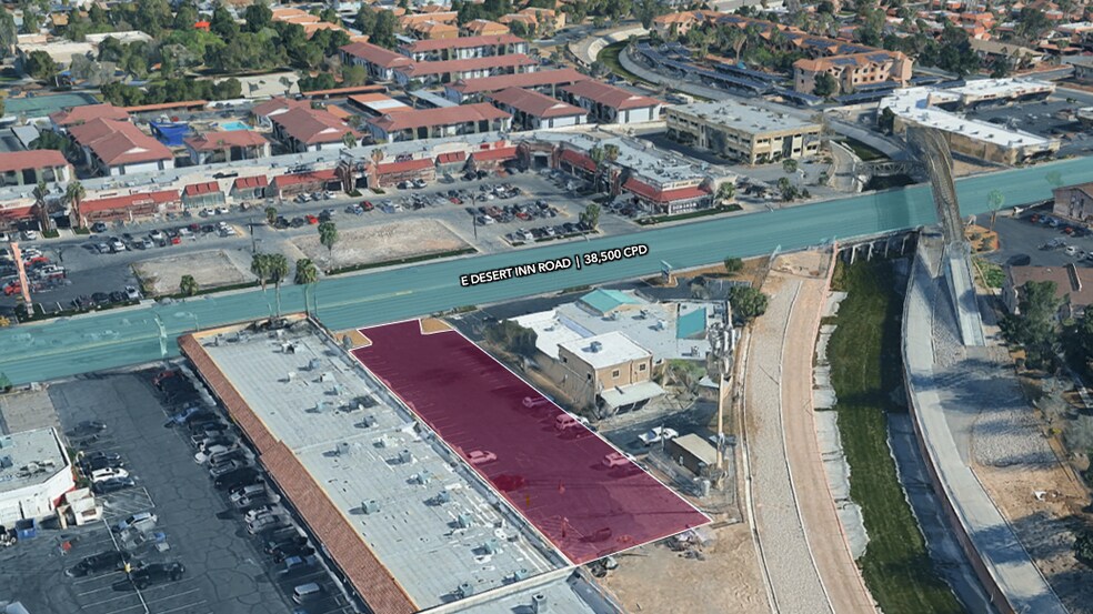 3055 E Desert Inn Rd, Las Vegas, NV à vendre - Photo du bâtiment - Image 3 de 3