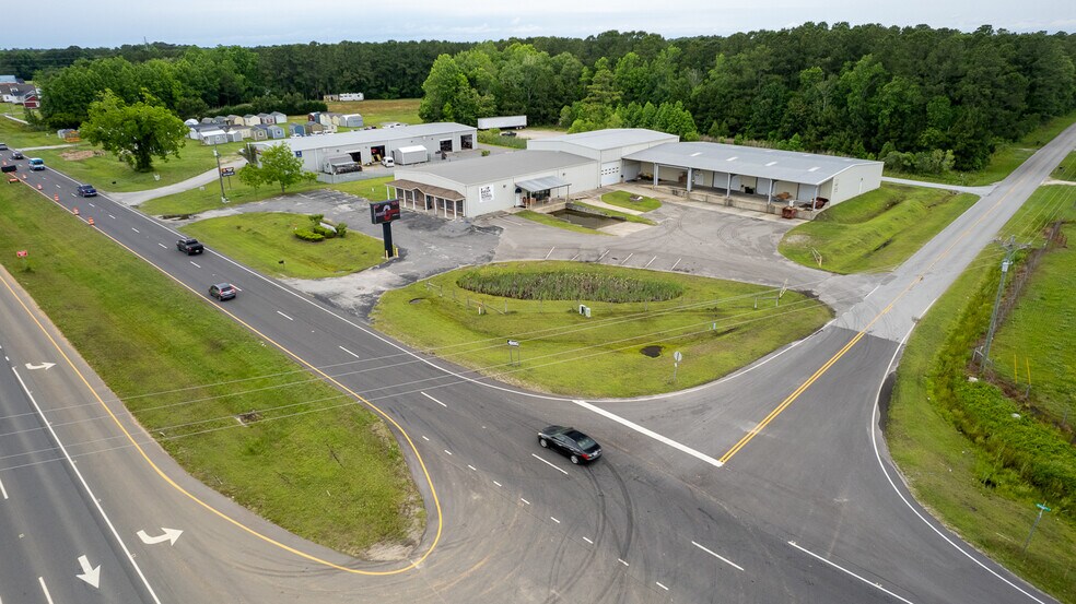 6260 Ocean Hwy W, Ocean Isle Beach, NC à vendre - Photo du bâtiment - Image 3 de 17