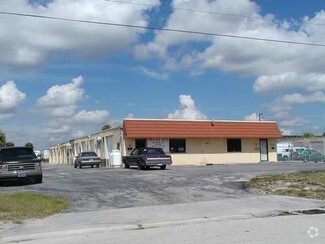 Plus de détails pour 7535 Enterprise Dr, Riviera Beach, FL - Industriel à louer