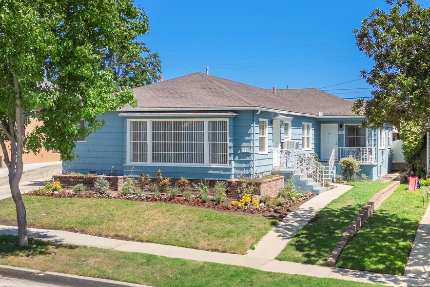 5918 S Fairfax Ave, Los Angeles, CA for sale - Building Photo - Image 2 of 34