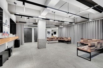 32 W 39th St, New York, NY for lease Interior Photo- Image 1 of 9