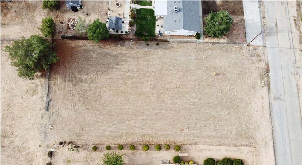 0 Sage St, Hesperia, CA à vendre - Photo du bâtiment - Image 2 de 12