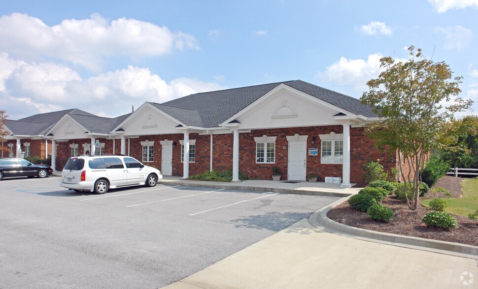 109 Vista Oaks Dr, Lexington, SC à louer - Photo du bâtiment - Image 2 de 8