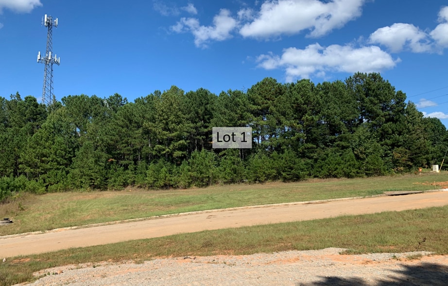 1340 Calvary Church Rd, Gainesville, GA for sale - Building Photo - Image 2 of 4