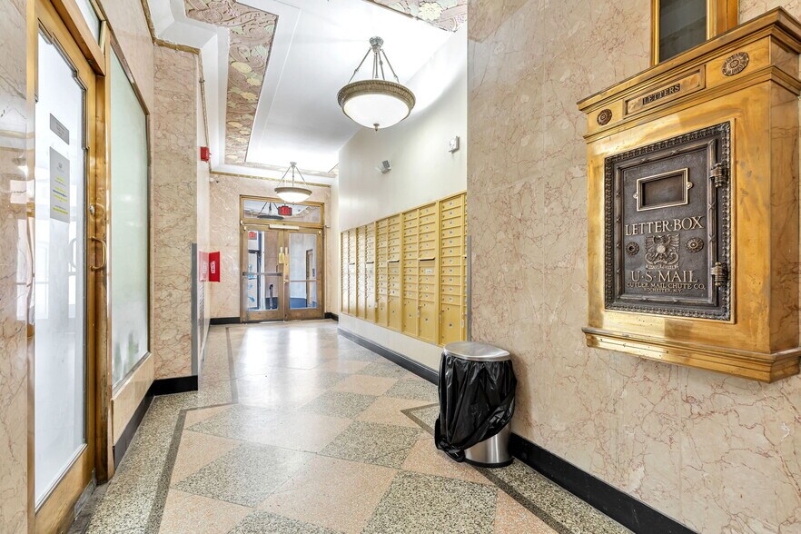 313 State St, Perth Amboy, NJ à louer - Photo intérieure - Image 3 de 10