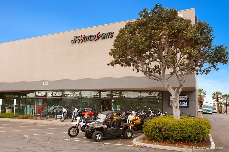 630 Bay Blvd, Chula Vista, CA à louer - Photo du bâtiment - Image 3 de 16