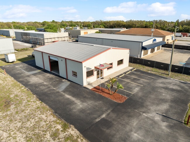 Plus de détails pour 18820 Sakera Rd, Hudson, FL - Industriel à louer