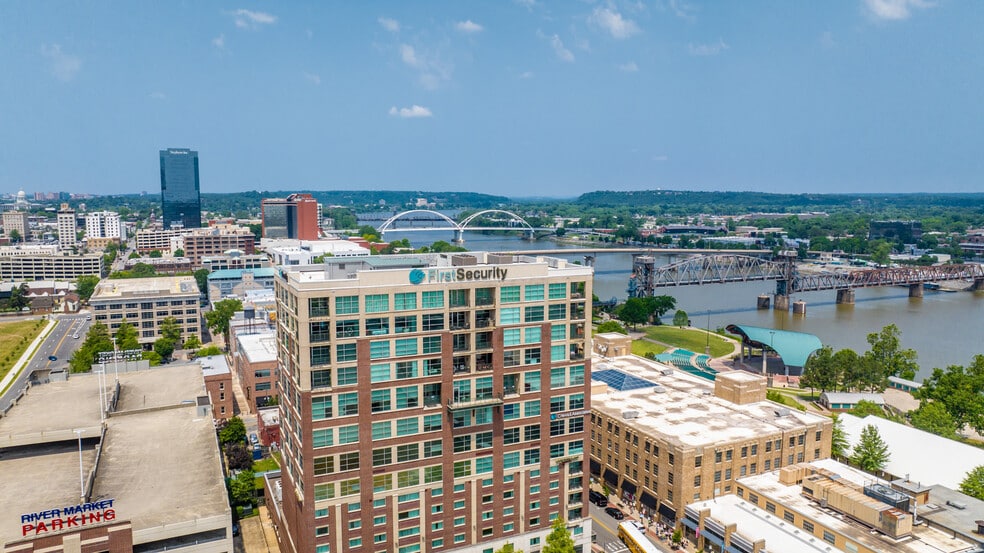 521 President Clinton Ave, Little Rock, AR for sale - Building Photo - Image 2 of 21