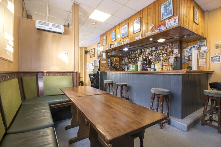 Market Bar, Inverness à vendre - Photo du bâtiment - Image 2 de 8