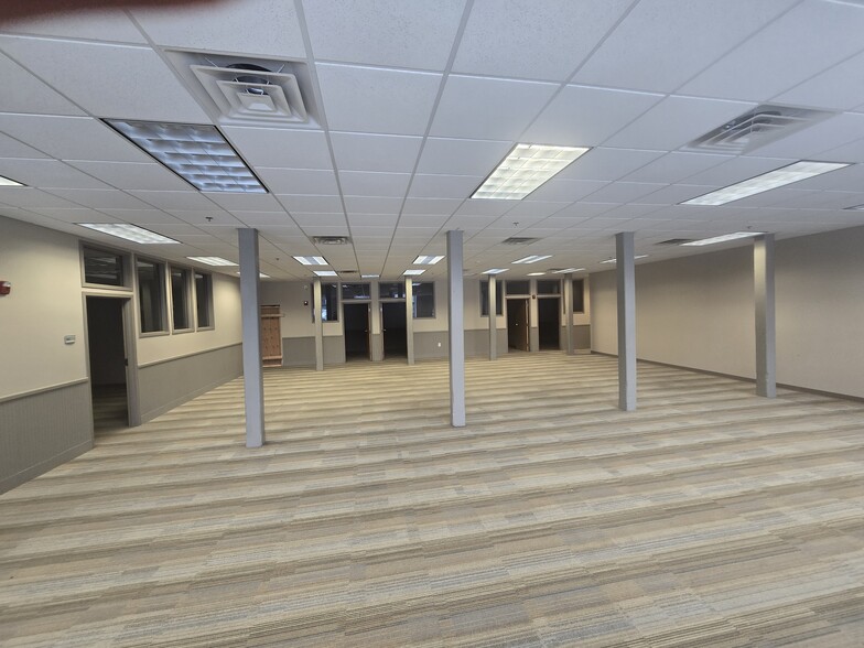 1174 Kingstown Rd, South Kingstown, RI for lease - Building Photo - Image 3 of 10
