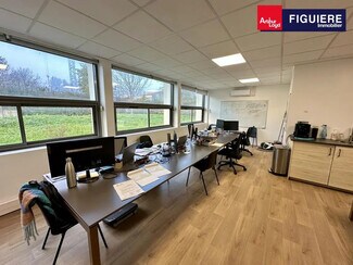 Plus de détails pour Bureau à louer