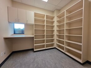 16515 Meridian E, Puyallup, WA for lease Interior Photo- Image 2 of 13
