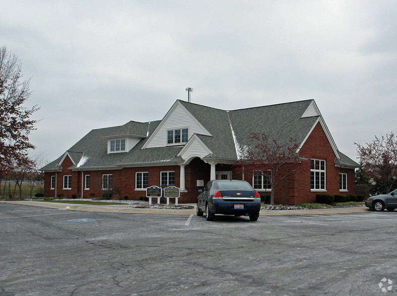 590 N Leavitt Rd, Amherst, OH for sale - Primary Photo - Image 1 of 4