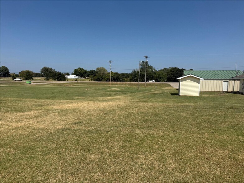 55968 Moccasin Trail Rd, Prague, OK for sale - Building Photo - Image 3 of 43