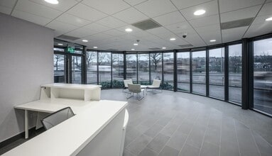 Old Ford Rd, Aberdeen à louer Hall d’entrée- Image 1 de 2