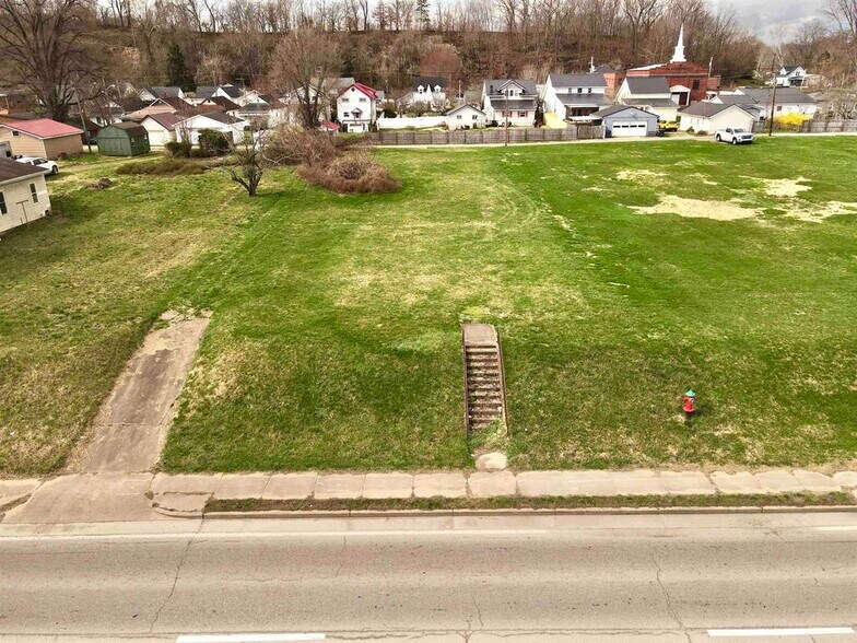 4938 Winchester Ave, Ashland, KY à vendre - Photo du bâtiment - Image 2 de 4