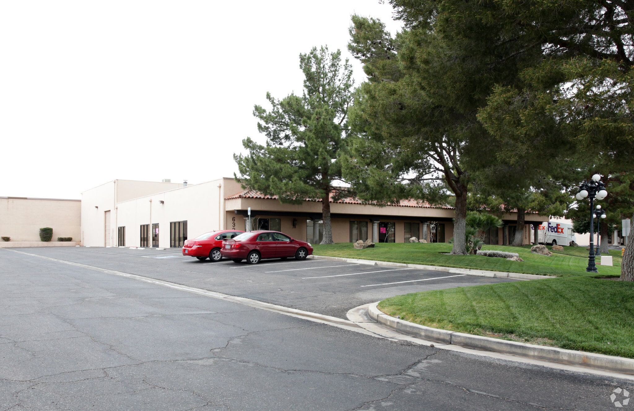 6325 Harrison Dr, Las Vegas, NV for lease Primary Photo- Image 1 of 5