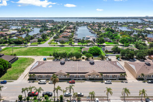 4519 SE 16th Pl, Cape Coral FL - Entrepôt