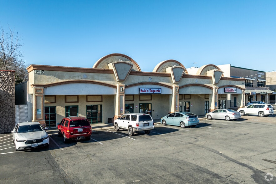 4445-4447 Auburn Blvd, Sacramento, CA for lease - Primary Photo - Image 1 of 28