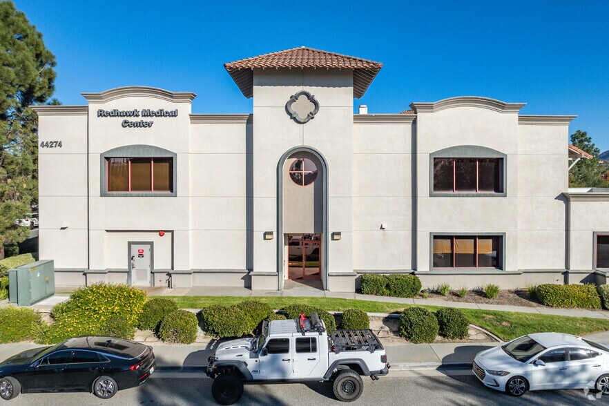 44274 George Cushman Ct, Temecula, CA à louer - Photo du bâtiment - Image 2 de 9