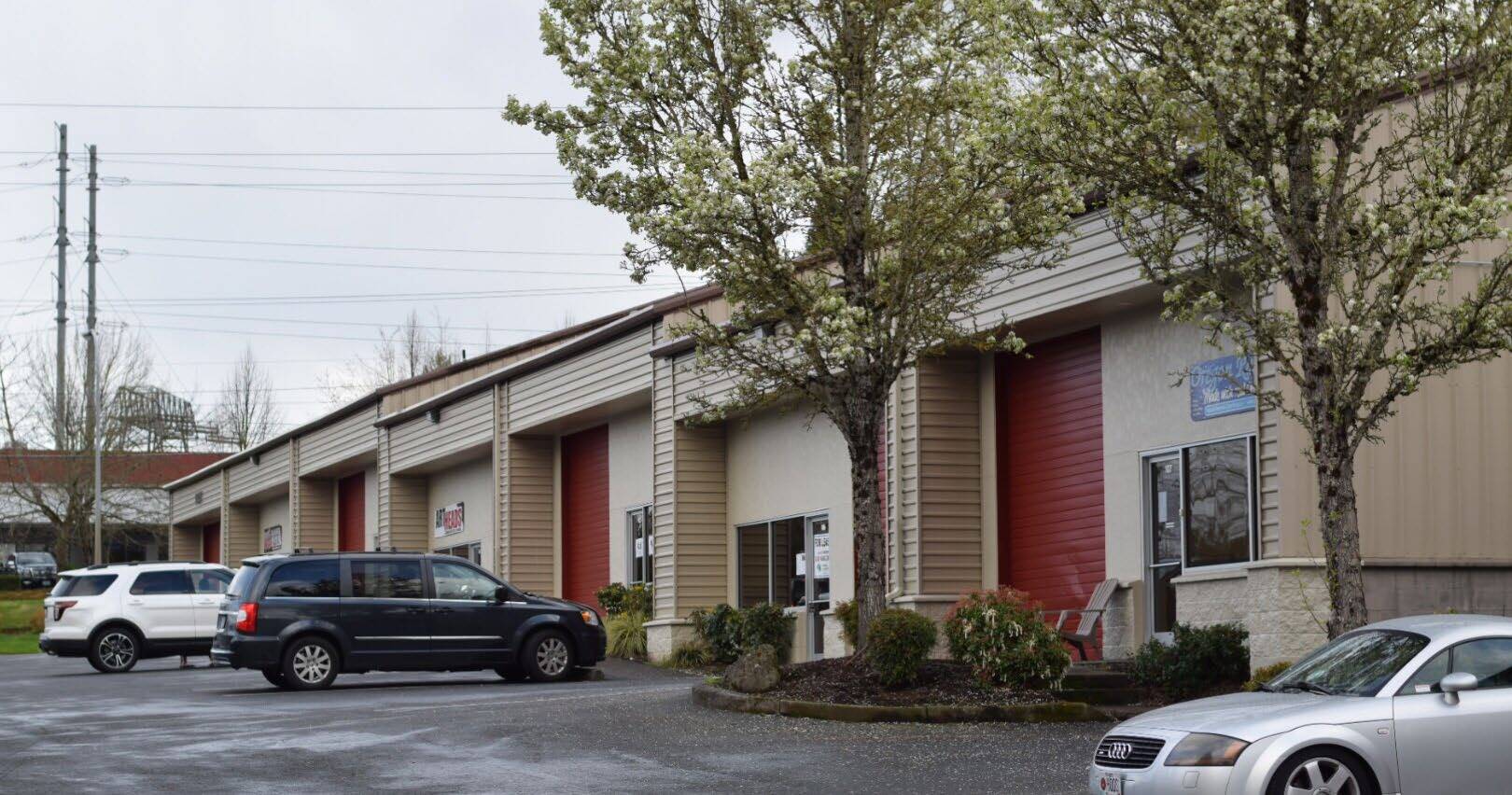 14997 SW Tualatin Sherwood Rd, Sherwood, OR for lease Primary Photo- Image 1 of 5