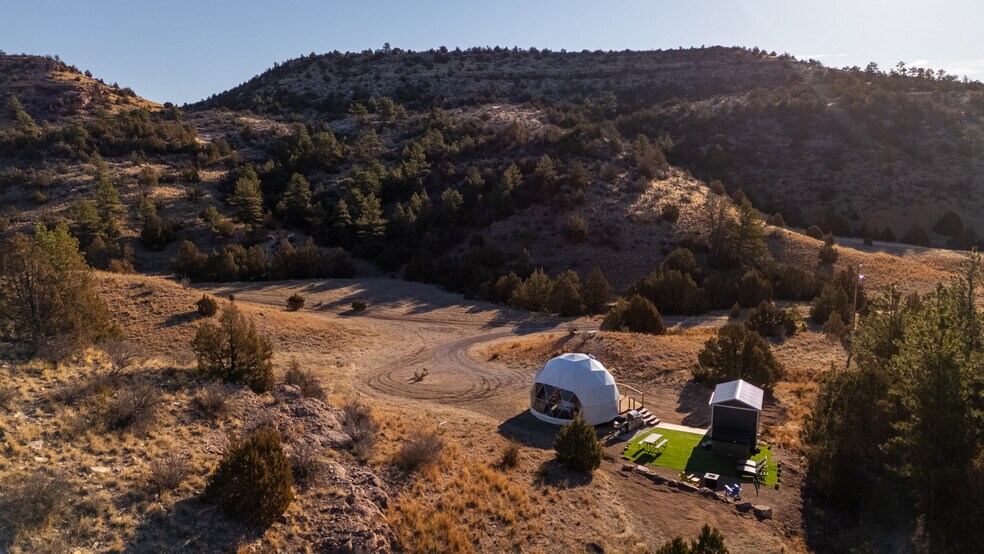 243 Pleasant Valley Rd, Hartville, WY à vendre - Photo du bâtiment - Image 2 de 6