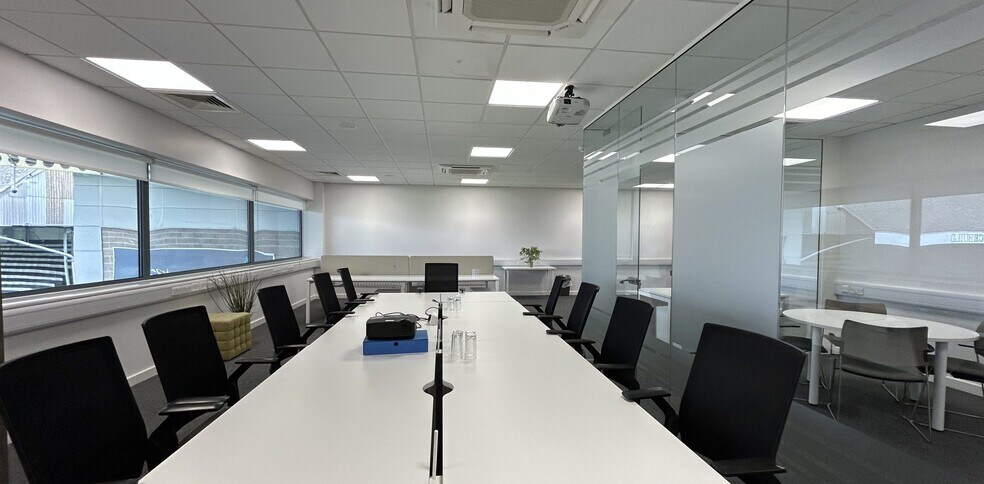 London Rd, Peterborough à louer - Photo du bâtiment - Image 2 de 6