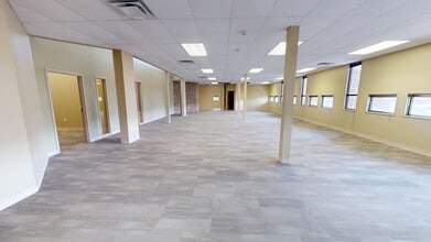 8329 N Mopac Expy, Austin, TX for lease Interior Photo- Image 1 of 2