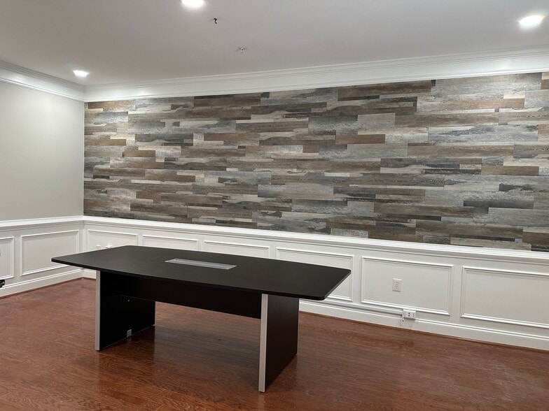 701 Whitlock Ave SW, Marietta, GA for lease - Interior Photo - Image 2 of 10