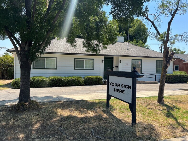 341 N Kaweah Ave, Exeter, CA à louer - Photo du bâtiment - Image 1 de 5