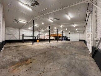 Plus de détails pour Bureau, Local d'activités à louer