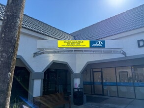 11210-11300 Pines Blvd, Pembroke Pines, FL à louer Photo intérieure- Image 1 de 8