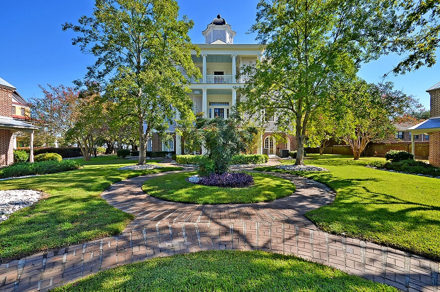 635 E Bay St, Charleston, SC for lease - Building Photo - Image 3 of 7