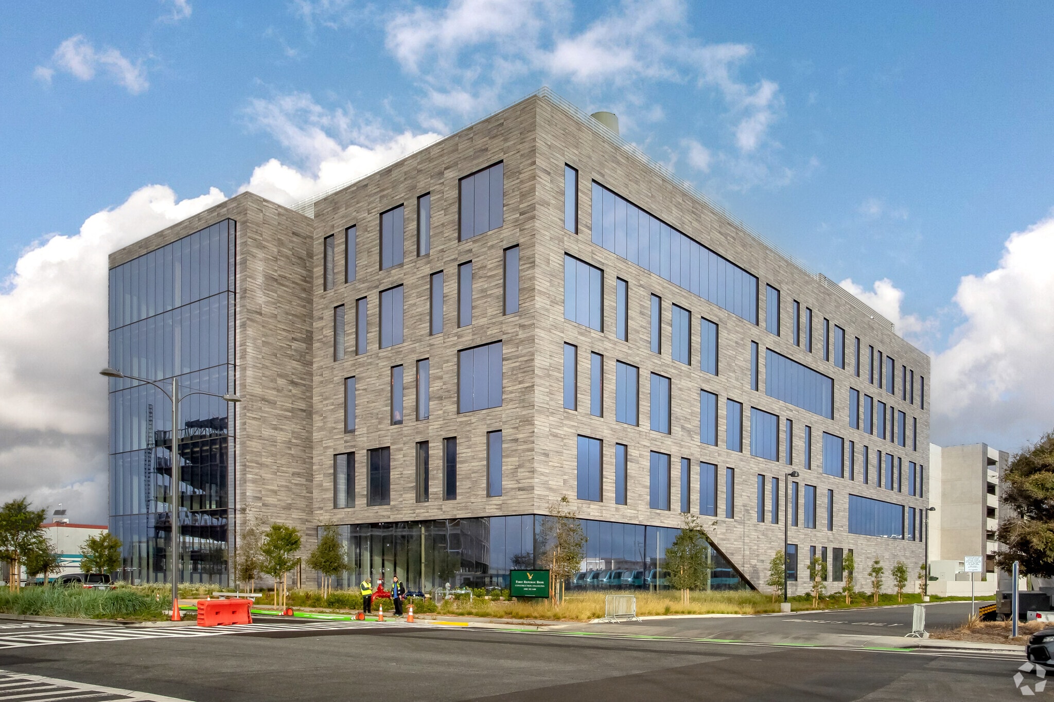 499 Forbes Blvd, South San Francisco, CA for lease Primary Photo- Image 1 of 15
