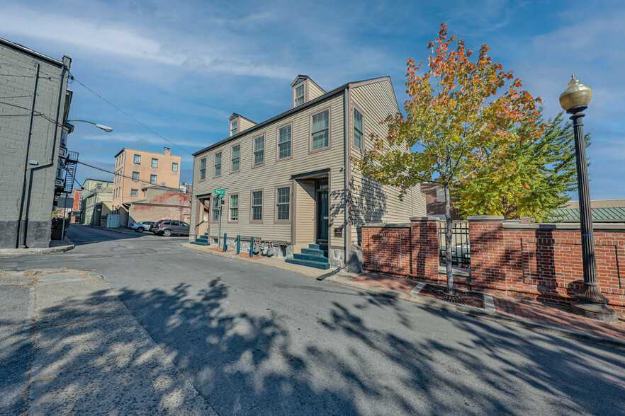 30 S Sitgreaves St, Easton, PA for sale - Building Photo - Image 3 of 31