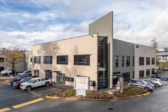 Plus de détails pour 6741 Cariboo Rd, Burnaby, BC - Industriel à louer